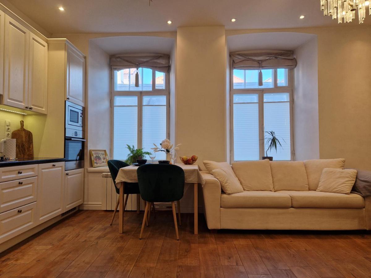 Lovely Apartment In Tallinn Old Town Luaran gambar